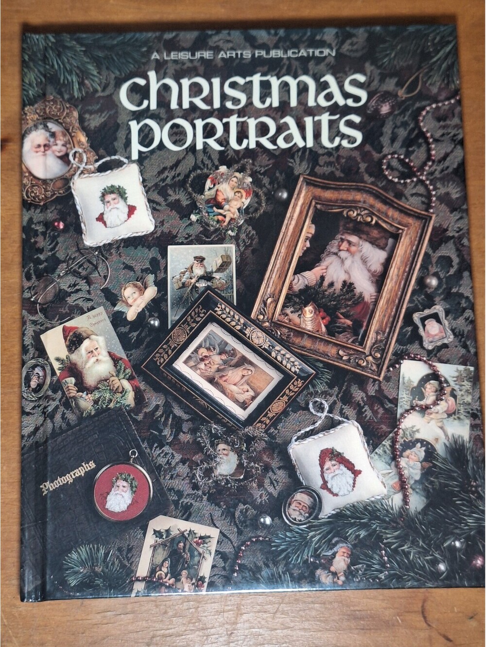 vintage hardcover cross-stitch pattern book Christmas Portraits by Leisure Arts